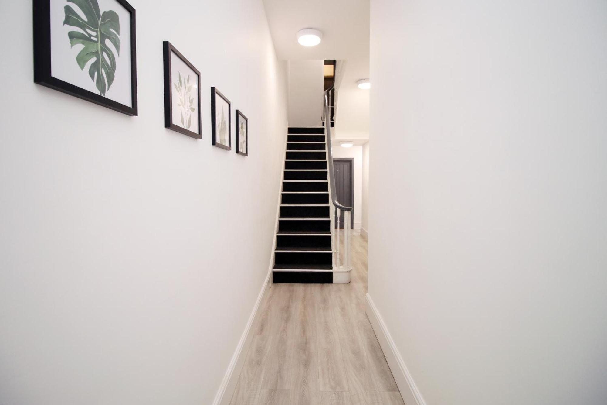 Fully Equipped Kitchen, Parking, City Centre Свонсі Екстер'єр фото