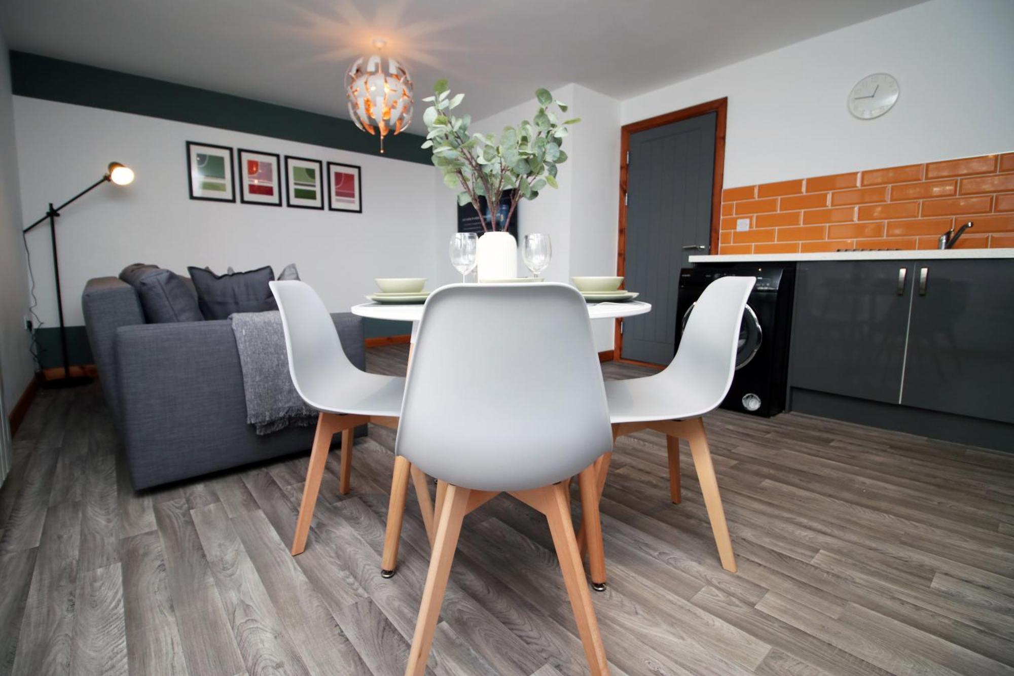 Fully Equipped Kitchen, Parking, City Centre Свонсі Екстер'єр фото