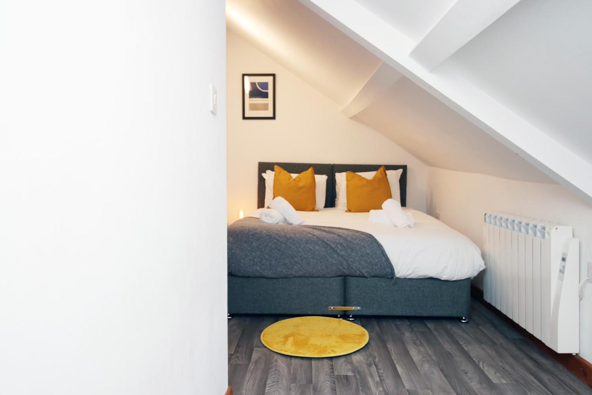 Fully Equipped Kitchen, Parking, City Centre Свонсі Екстер'єр фото