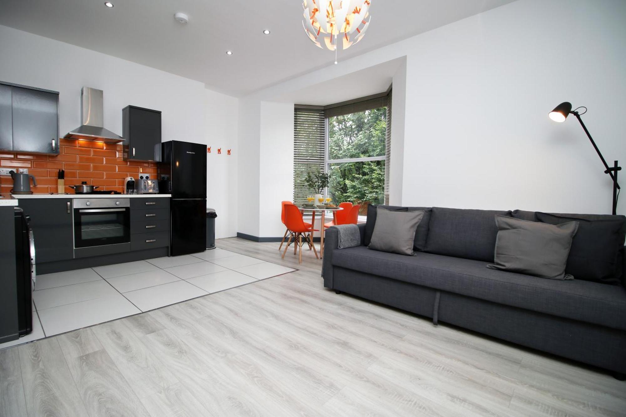 Fully Equipped Kitchen, Parking, City Centre Свонсі Екстер'єр фото