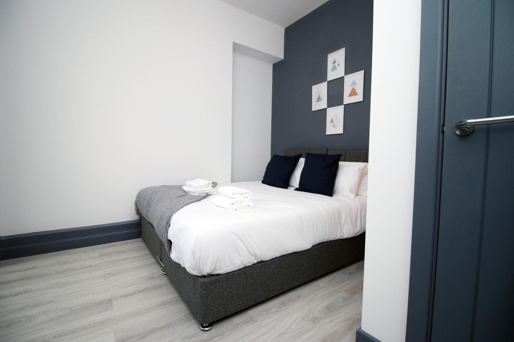 Fully Equipped Kitchen, Parking, City Centre Свонсі Екстер'єр фото