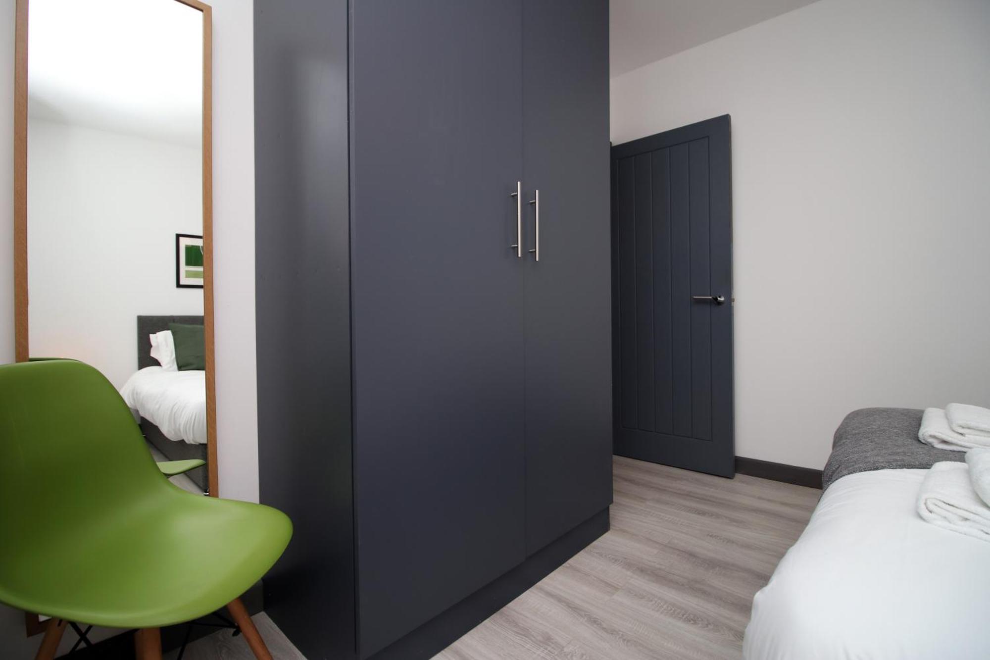 Fully Equipped Kitchen, Parking, City Centre Свонсі Екстер'єр фото