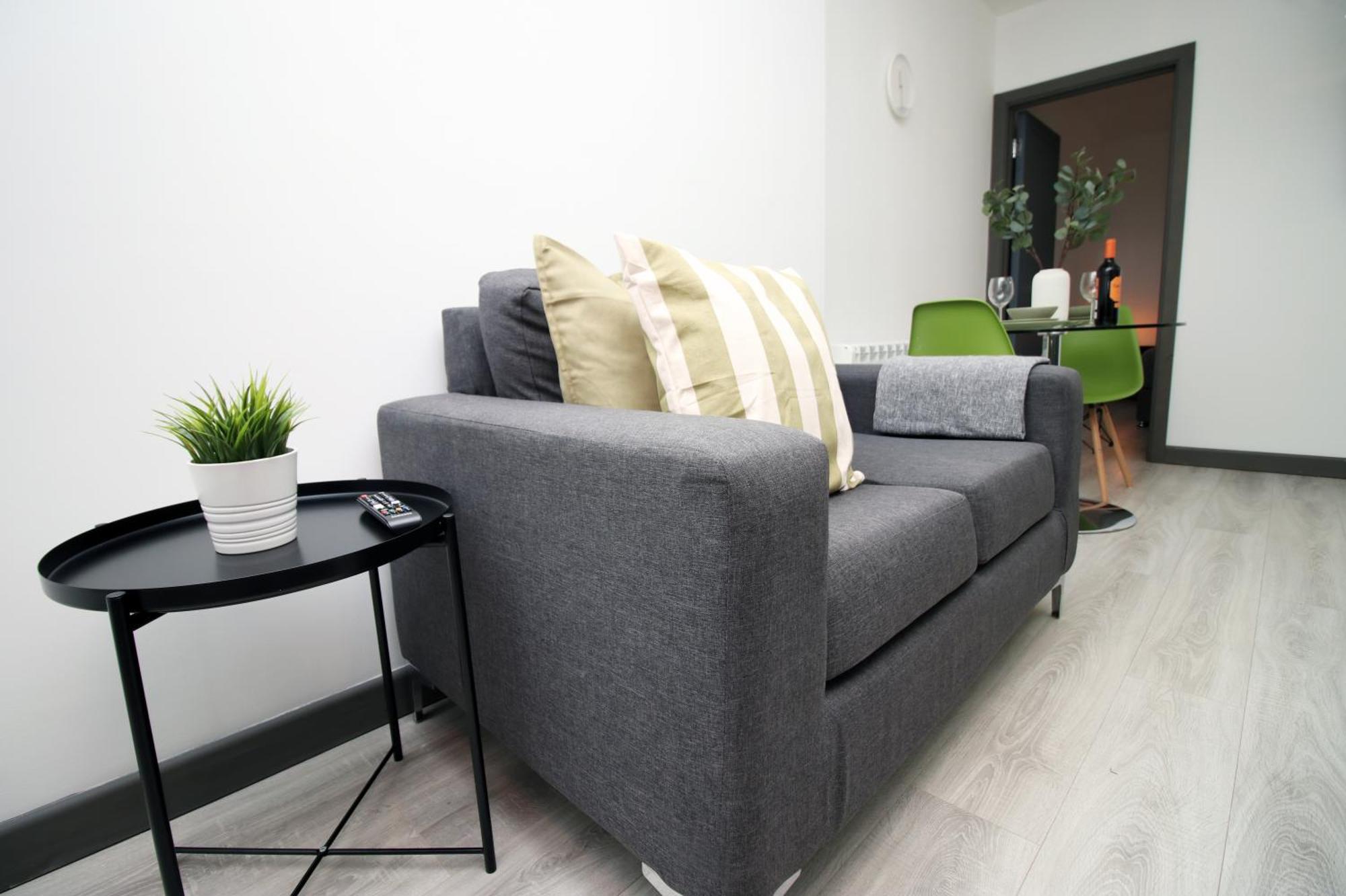 Fully Equipped Kitchen, Parking, City Centre Свонсі Екстер'єр фото