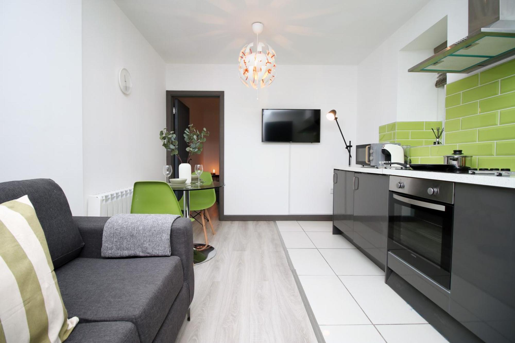 Fully Equipped Kitchen, Parking, City Centre Свонсі Екстер'єр фото
