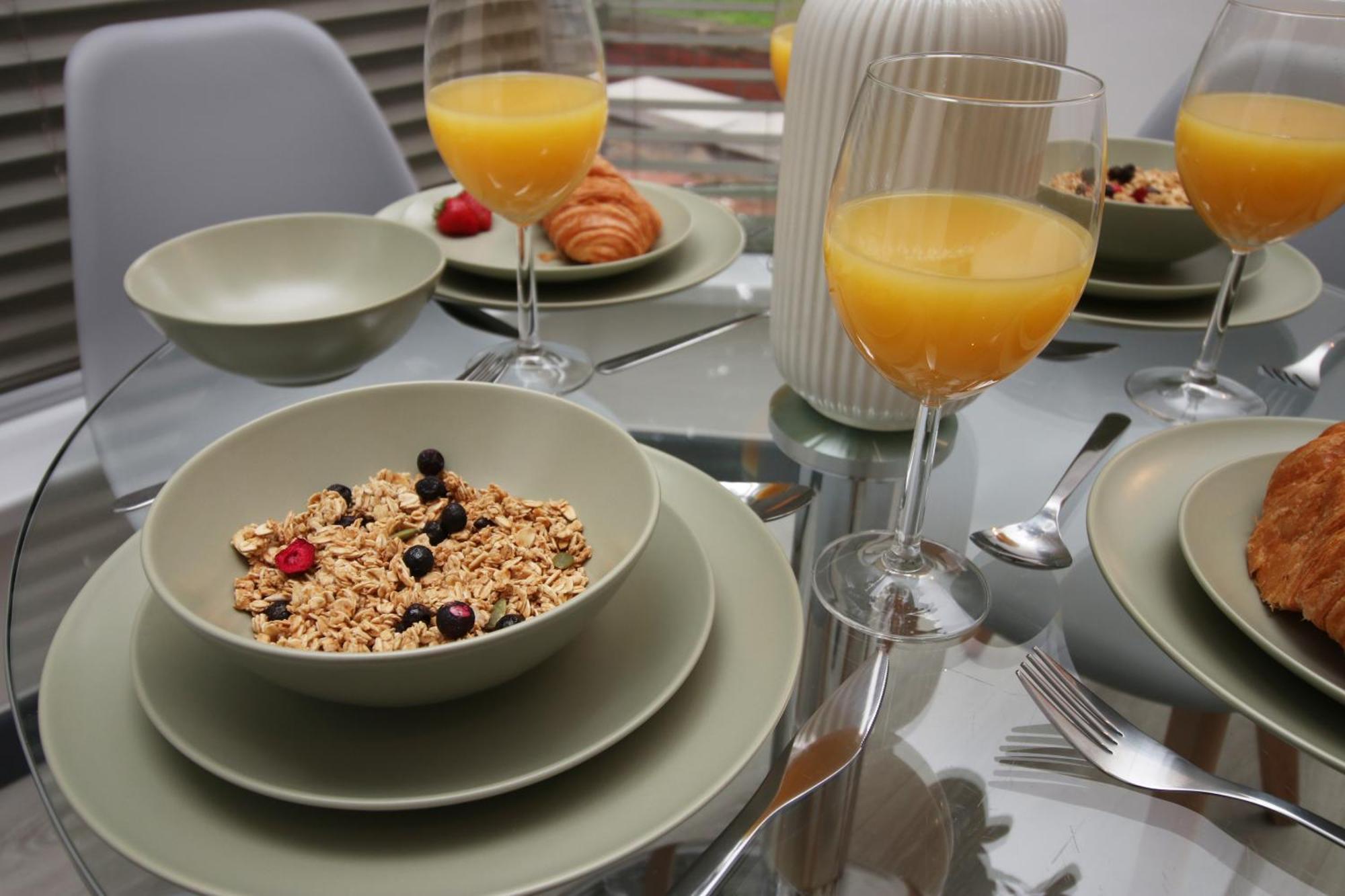 Fully Equipped Kitchen, Parking, City Centre Свонсі Екстер'єр фото